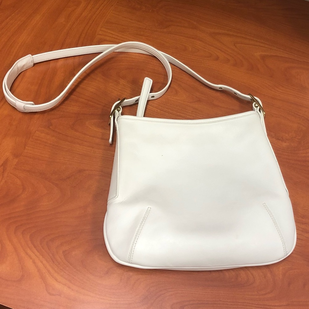COACH CREAM CROSSBODY/SHOULDER BAG